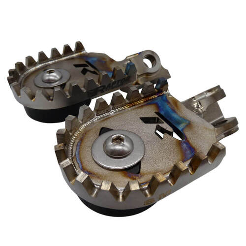 Raptor Titanium Gas Gas Supermoto Footpegs MC-E 3 2023 (Standard)